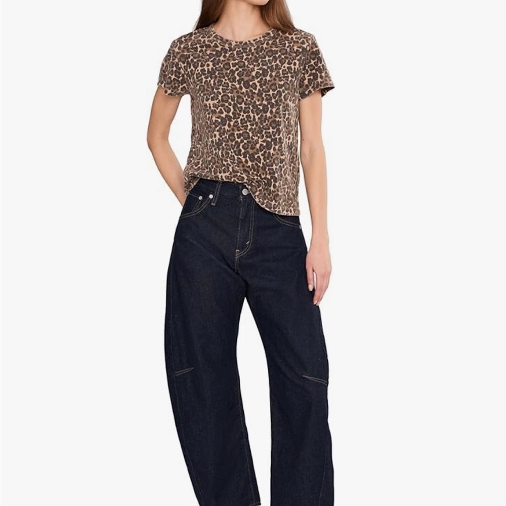 Levi's Women’s Cinch Barrel Jeans - Size 31 Short